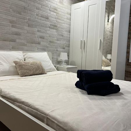 Melia Y Fuster 23C Aparthotel บาเลนเซีย ภายนอก รูปภาพ